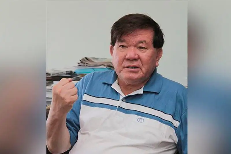 اقىن مۇحتار شاحانوۆ قازاقستاندىقتاردى توي- تومالاققا بارماۋعا ۇندەدى