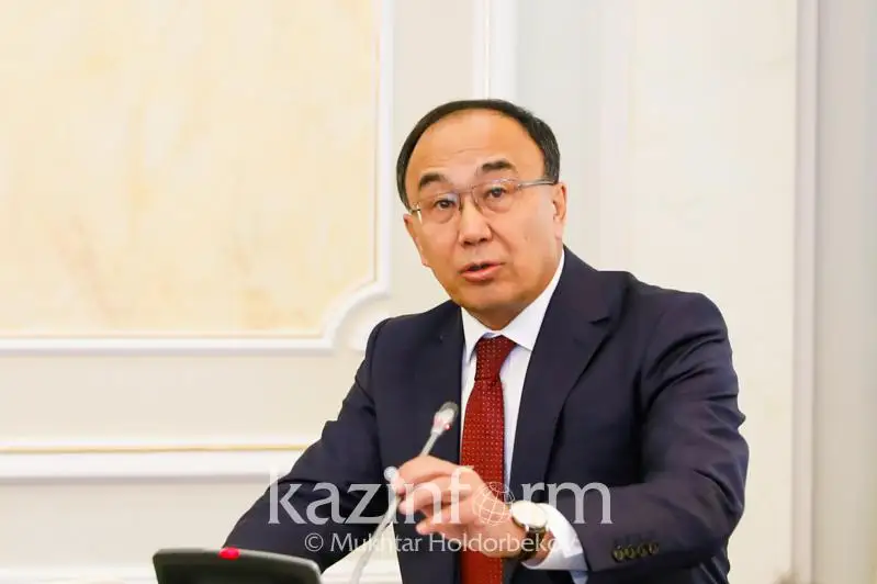 جاڭادان اشىلاتىن «اباي» اكادەمياسى نەمەن اينالىسادى