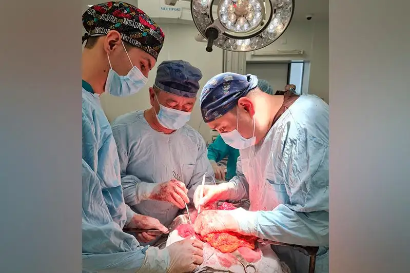 ShQO dárigerleri naýqastyń asqazanynan salmaǵy 3 keli isikti alyp tastady