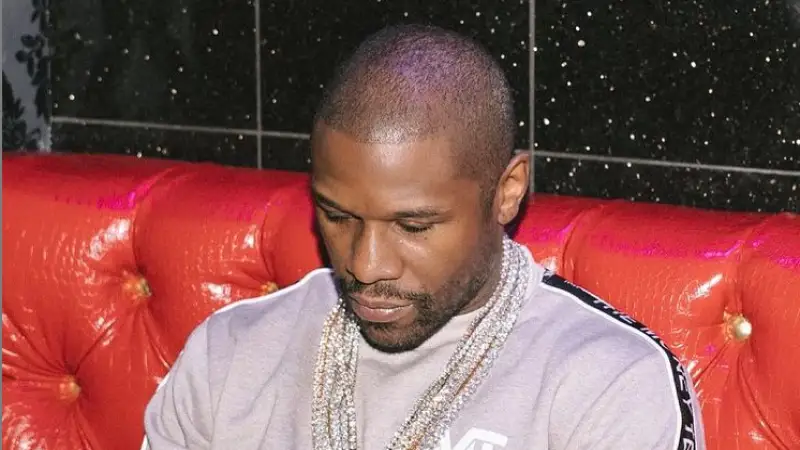 مەيۆەزەر تاريحتاعى ەڭ مىقتى بوكسشىلاردى اتادى