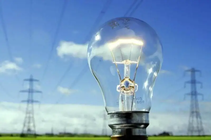 Qyrǵyzstanda energetıkter jurtty elektr energııasyn únemdeýge shaqyryp jatyr