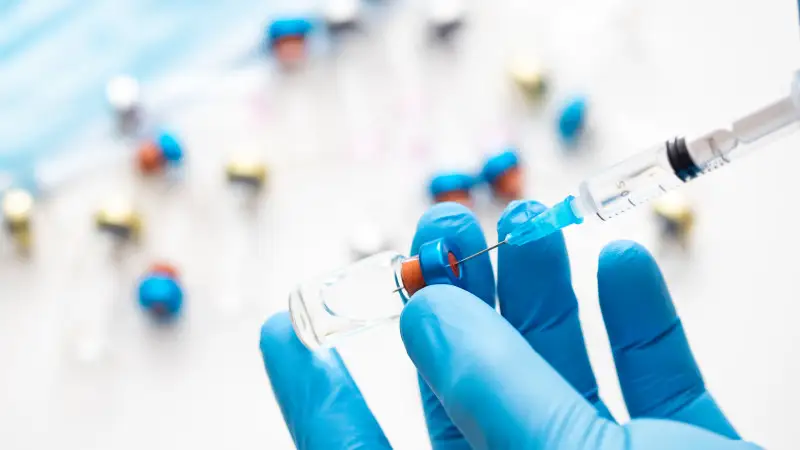 قازاقستان رەسەيمەن بىرلەسىپ، كوروناۆيرۋسقا قارسى ۆاكسينا شىعارۋدى جوسپارلاپ وتىر