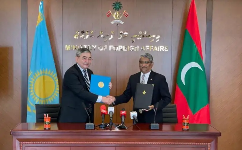 Казахстан и Мальдивы подписали соглашение о безвизовом режиме