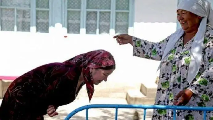 كەلىننەن قاشقان شال