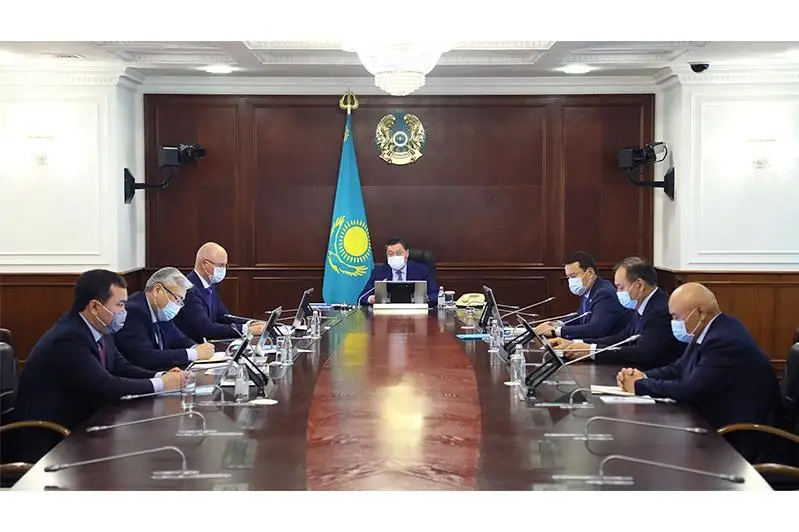 اسقار مامين «Nur Otan» پارتياسىنىڭ جول كارتاسىن ىسكە اسىرۋ جونىندەگى شتاب وتىرىسىن وتكىزدى