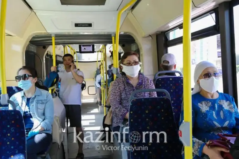 Mańǵystaýda Qurban aıttyń birinshi kúni qoǵamdyq kólikter tegin qatynaıdy