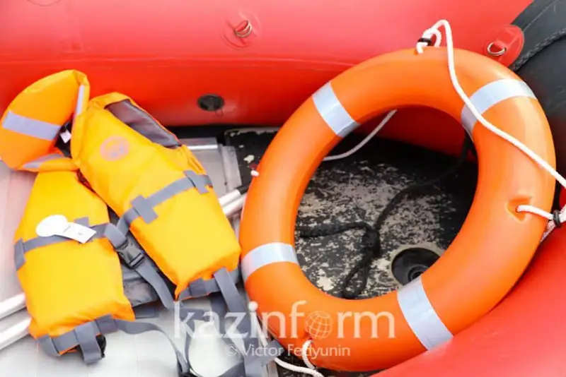 Поиски пропавшего на реке Урал мальчика начались в Атырау