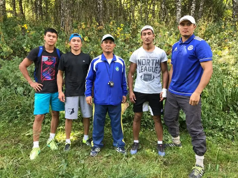 Мырзағали Айтжанов әлем біріншілігіне баратын боксшыларды атады