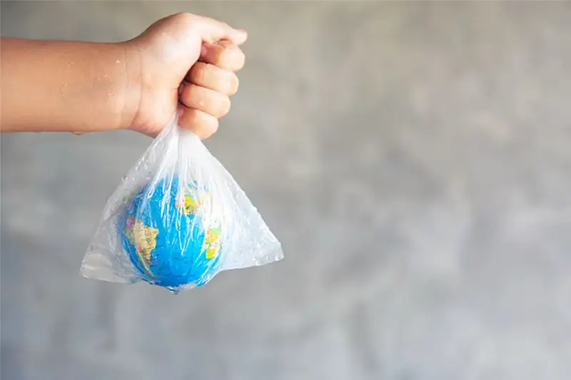 عالامشاردى قۇتقاراتىن ونەرتابىستار
