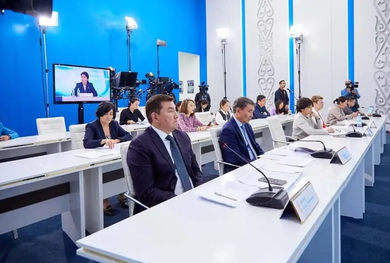 Eńbekshiqazaq aýdandyq aýrýhanasynyń modeli barlyq emhanaǵa engiziledi