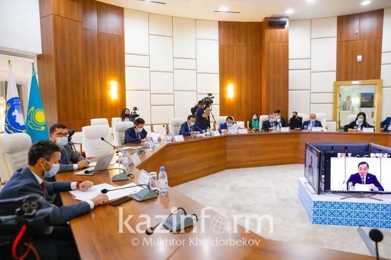 مارات ءازىلحانوۆ: قازاق ءتىلىنىڭ ينتەگراتور تىلگە اينالاتىن كەزى كەلدى