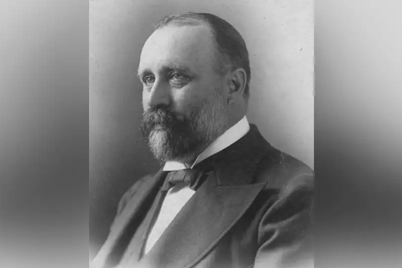 قازاق دالاسىنان قۇندى دەرەكتەر جيناعان -  بۇگىن توماس اتكينسوننىڭ تۋعان كۇنى