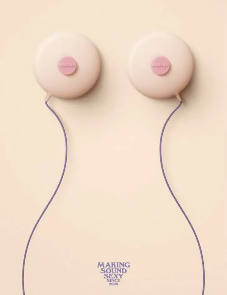 928