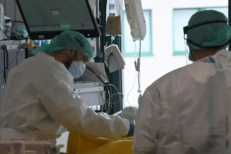 Глава ВОЗ выразил надежду на завершение пандемии в 2022 году