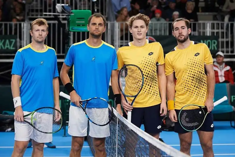 Казахстан повел в счете с Норвегией в квалификации Кубка Дэвиса