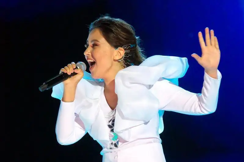 ءانشىنىڭ ۇستازى رۋحيانىڭ «سلاۆيان بازارىندا» العا سۋىرىلىپ شىعۋ سەبەبىن ايتتى