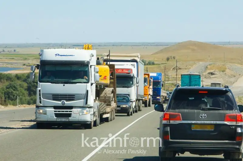Сеть международных автомобильных коридоров через Казахстан расширится