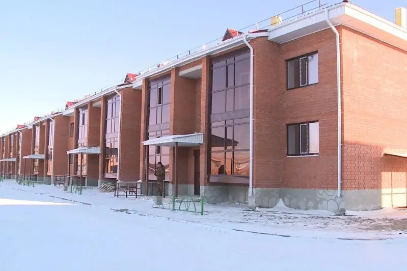 Mamlıýtka qalasynda baspana kezeginde turǵandarǵa 30 páterlik úı salyndy - SQO