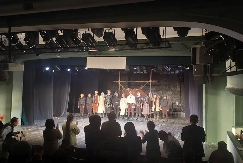 Спектакль «Қозы Көрпеш - Баян Сұлу» на казахском языке показали на сцене ГИТИСа в Москве