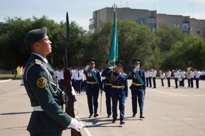 Военный институт Сил воздушной обороны имени Т.Бегельдинова отметил 48-ю годовщину