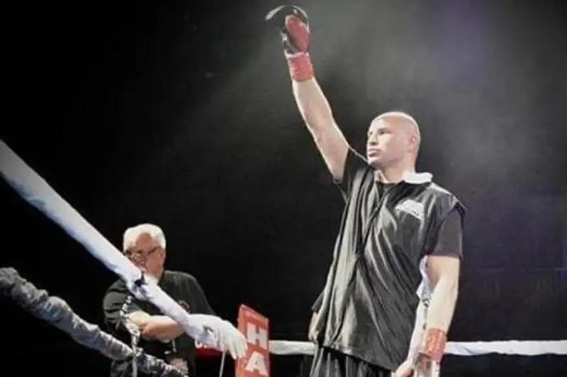 Нокаутер-супертяж из Казахстана ворвался в топ рейтинга WBA