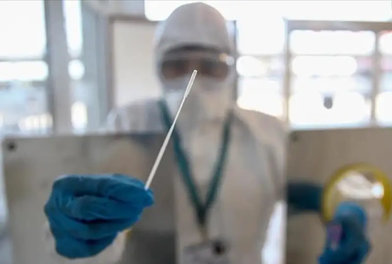 Число инфицированных COVID-19 снижается в Турции