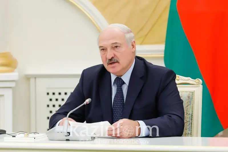 بەلارۋس پرەزيدەنتى كوروناۆيرۋسپەن اۋىرعانىن ءمالىم ەتتى