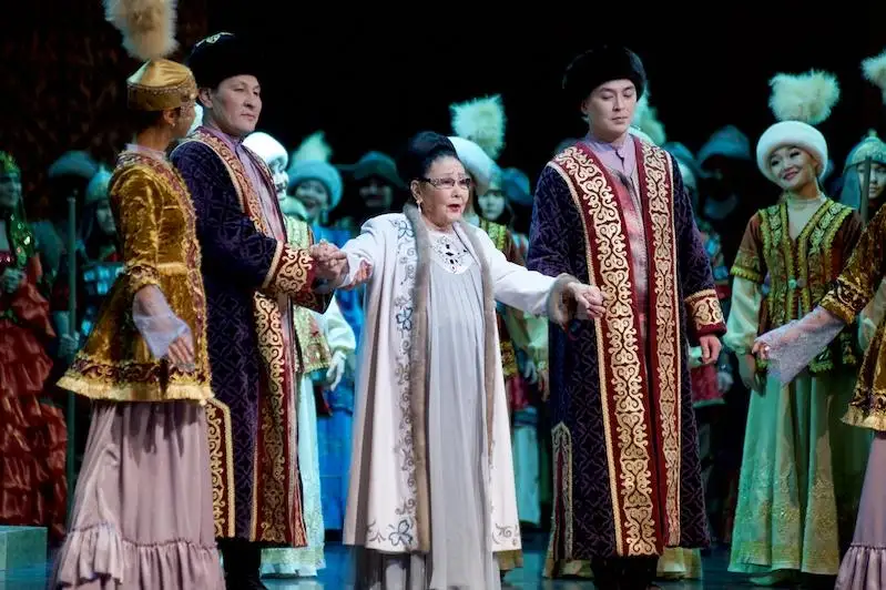 بيبىگۇل تولەگەنوۆا 90 جىلدىق مەرەيتويىن اتاپ ءوتتى