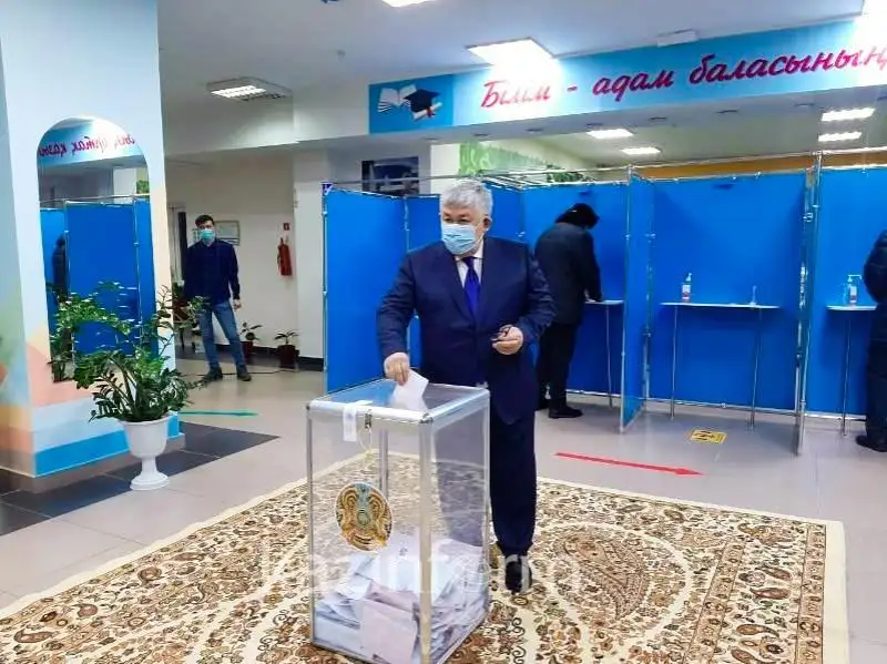 سايلاۋ: مەملەكەتتىك حاتشى قىرىمبەك كوشەربايەۆ ءوز تاڭداۋىن جاسادى