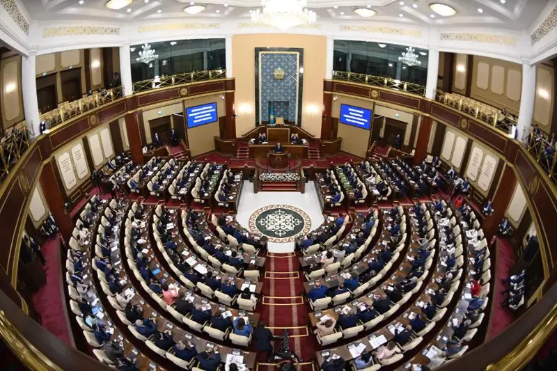 Минпросвещения должно исходить из интересов детей - Глава государства