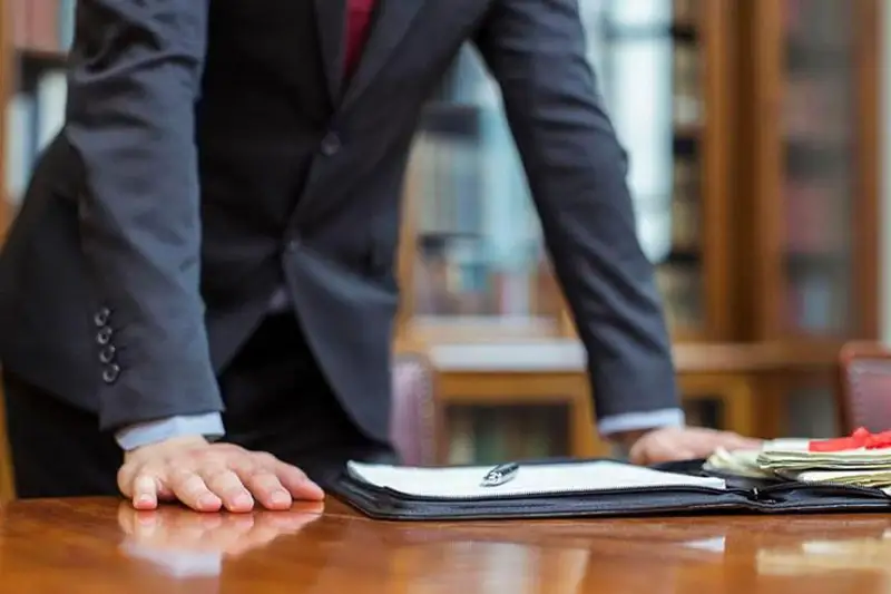 Лжеюрист обманул пенсионера на 4,4 млн тенге в Караганде