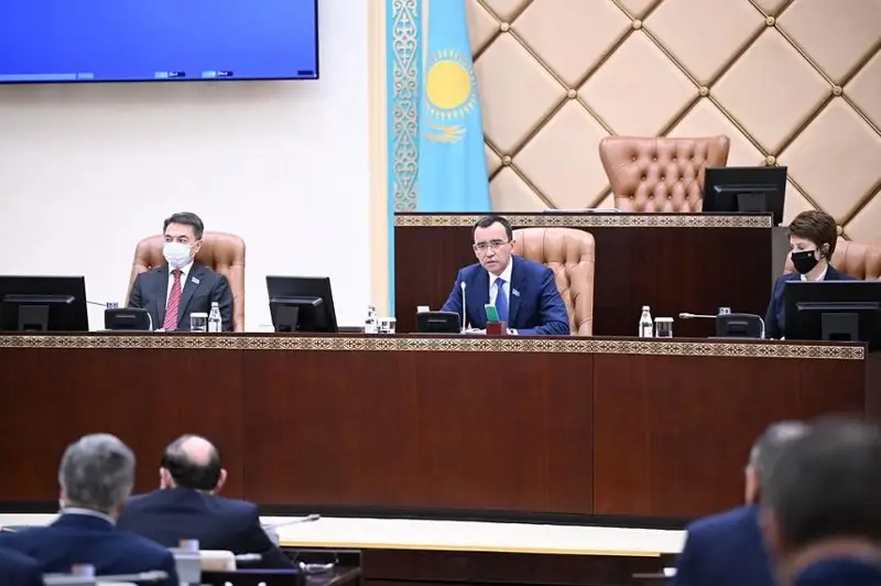 Сенату нужны хорошие юристы – Маулен Ашимбаев