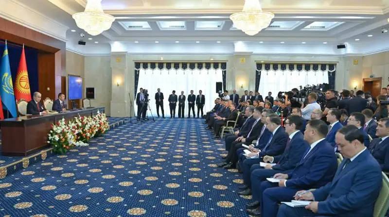 Брифинг для представителей СМИ провели Президенты Казахстана и Кыргызстана