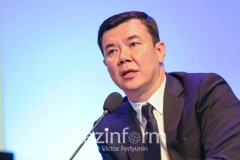 كينوتەاترداعى وتاندىق كينولار گولليۆۋد فيلمدەرىن قۋىپ جەتتى - نۇرلان قويانبايەۆ