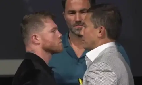 Геннадий Головкин и Сауль Альварес провели первую дуэль взглядов перед третьим боем