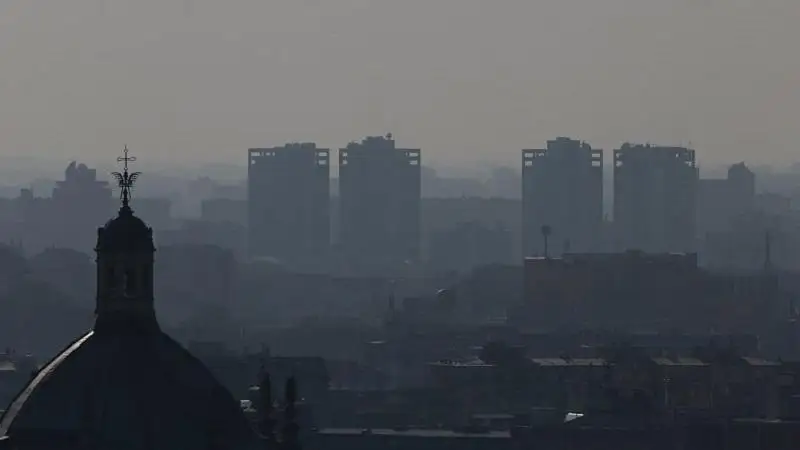 238 тысяч человек умерли от загрязнения воздуха в 2020 году в ЕС