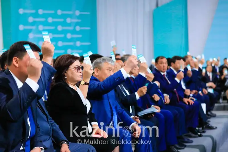 Касым-Жомарта Токаева  выдвинули в качестве кандидата в Президенты РК от партии AMANAT