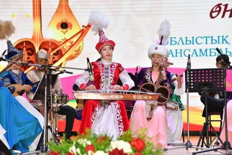 Конкурс фольклорных ансамблей прошел в Атырау