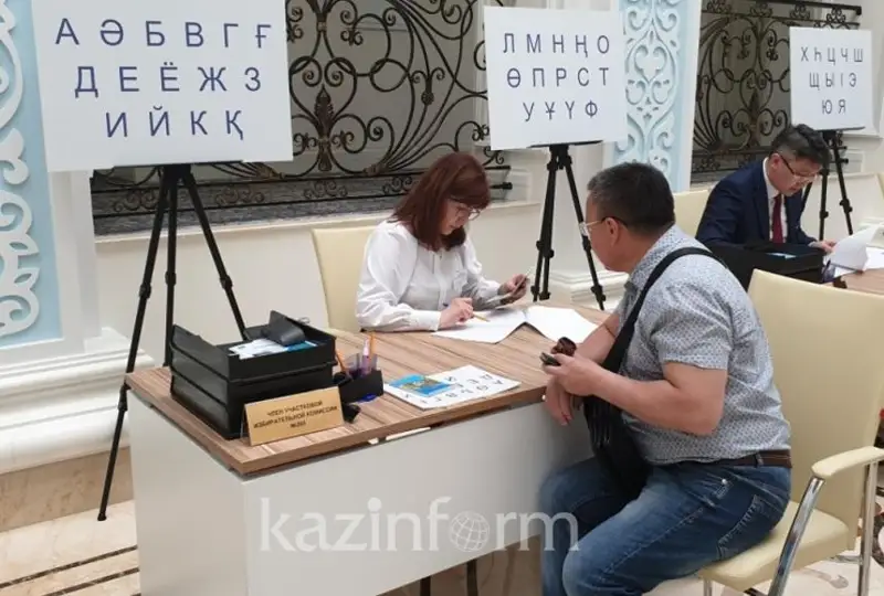 Маслихат столицы избрал членов вновь созданных 59 участковых избирательных комиссий