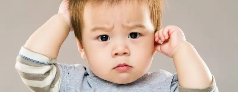 بالانىڭ قۇلاعىنا نەمەسە مۇرنىنا كىرگەن نارسەلەردى قالاي شىعارامىز؟