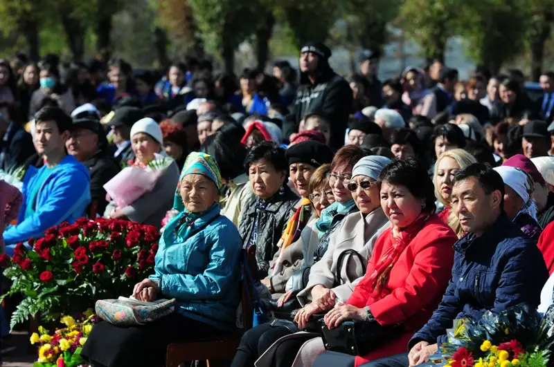 Тұманбай ақынның туған жерінде ескерткіші ашылды