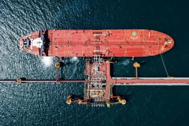 قارا تەڭىزدە گرەكيانىڭ تۋىمەن جۇرگەن تانكەردەن مۇناي توگىلدى