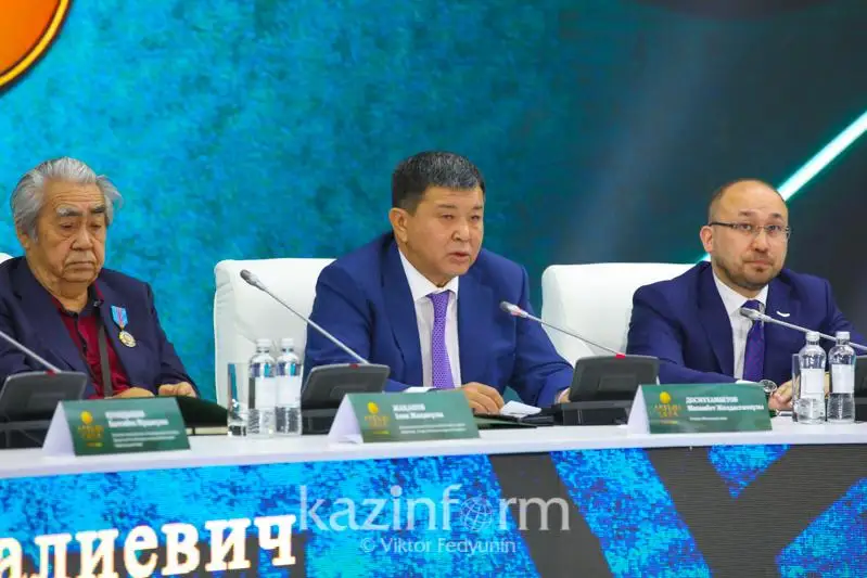 التىن وردانىڭ 750 جىلدىعى: اتىراۋدا حالىقارالىق كونفەرەنسيانىڭ پانەلدىك وتىرىسى باستالدى