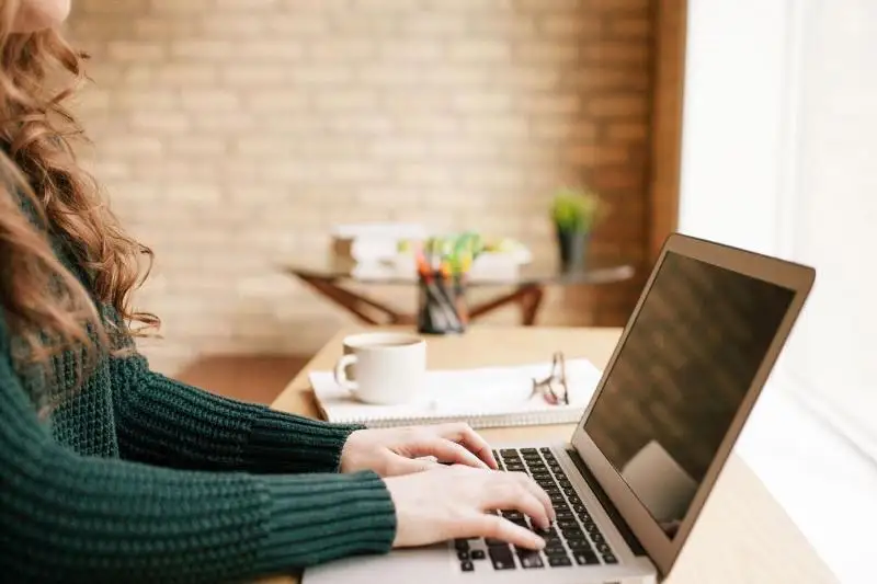 قاشىقتان جۇمىس ىستەۋگە قاتىستى ەڭبەك زاڭناماسى جەتىلدىرىلەدى - ءماجىلىس