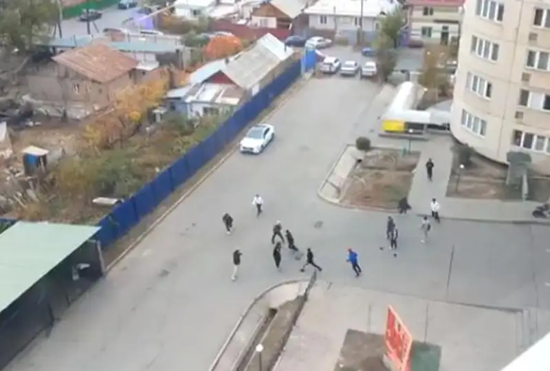 Массовая драка произошла в Алматы