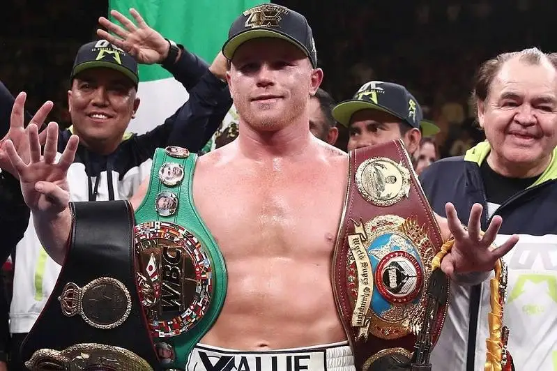 ساۋل «كانەلو»  كوۆاليەۆتان تارتىپ العان چەمپيوندىق بەلبەۋىنەن باس تارتپاق