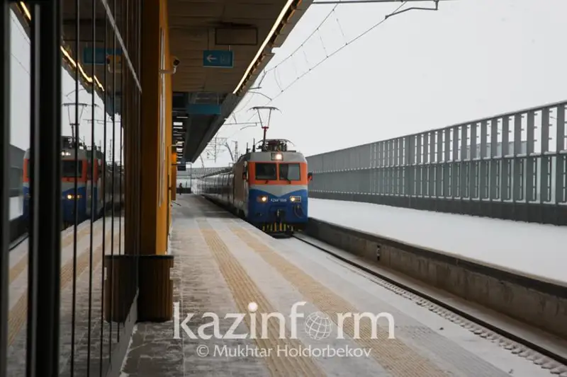 4 jylda 322 adamdy poıyz qaǵyp ketti