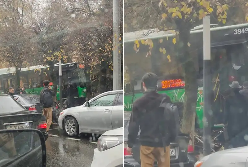 Два автобуса столкнулись в Алматы