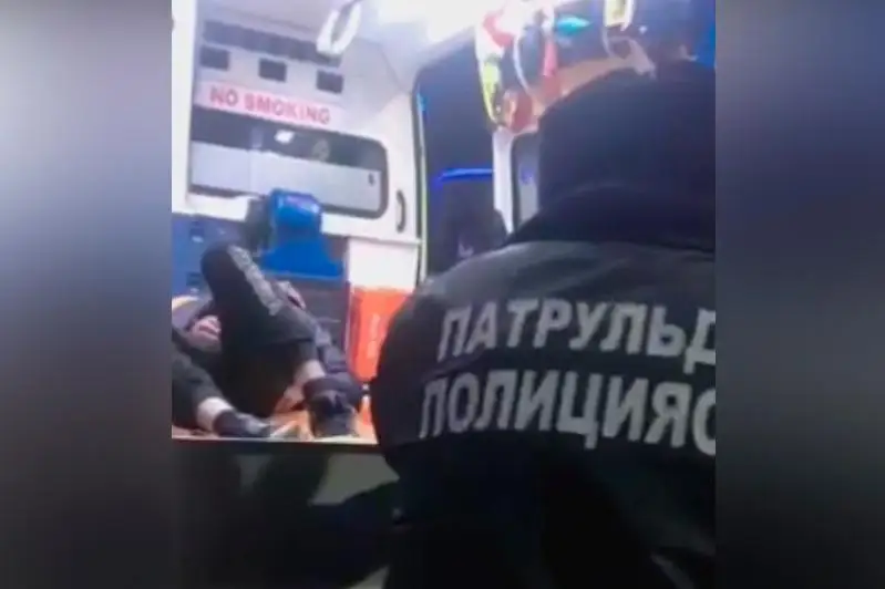 Двух иностранцев спасли на трассе в Актюбинской области