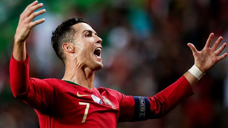 رونالدۋ مانسابىنداعى 700- گولىن سوقتى